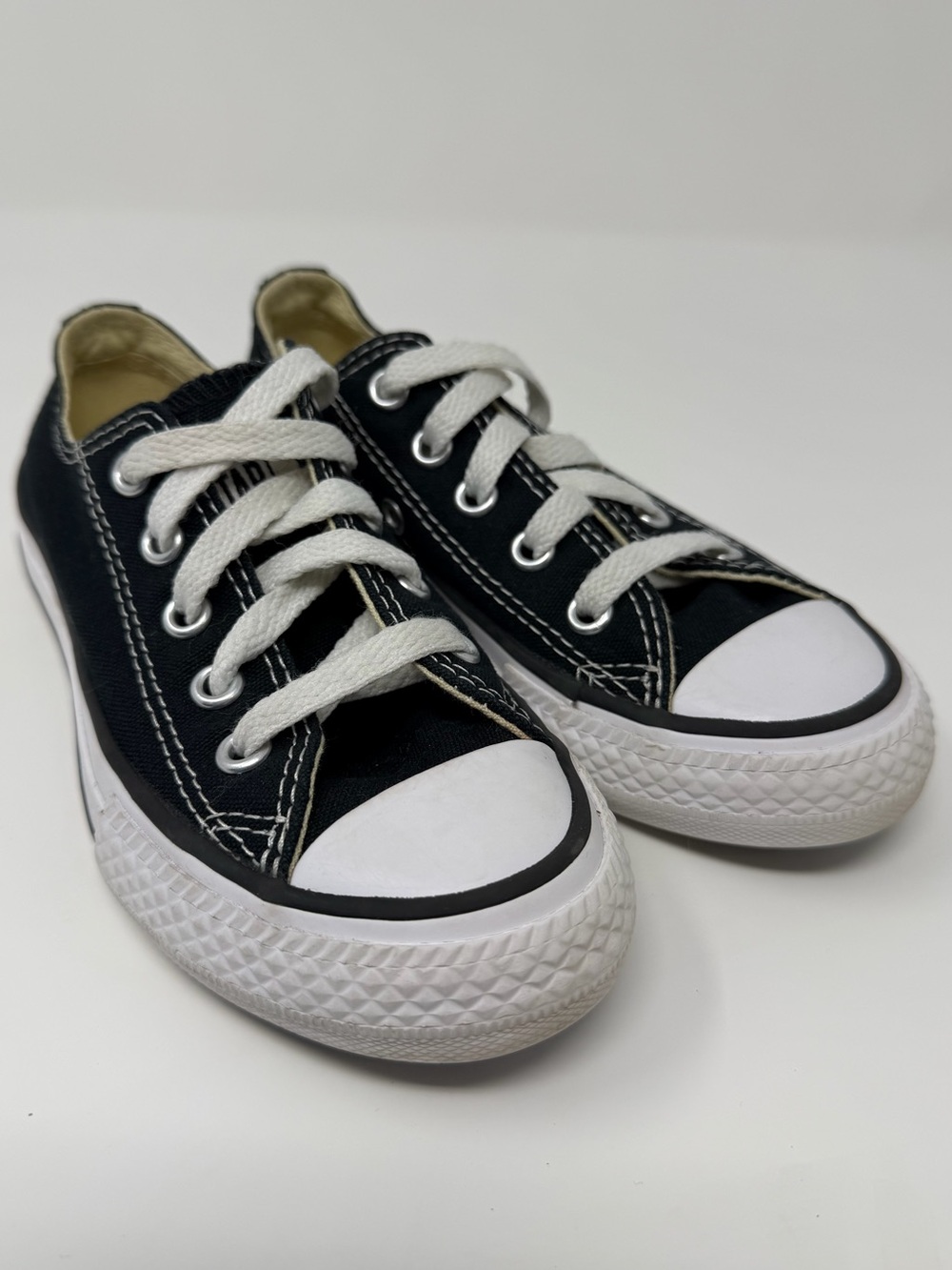 Converse Black and White Canvas Kids Sneakers Sz.11